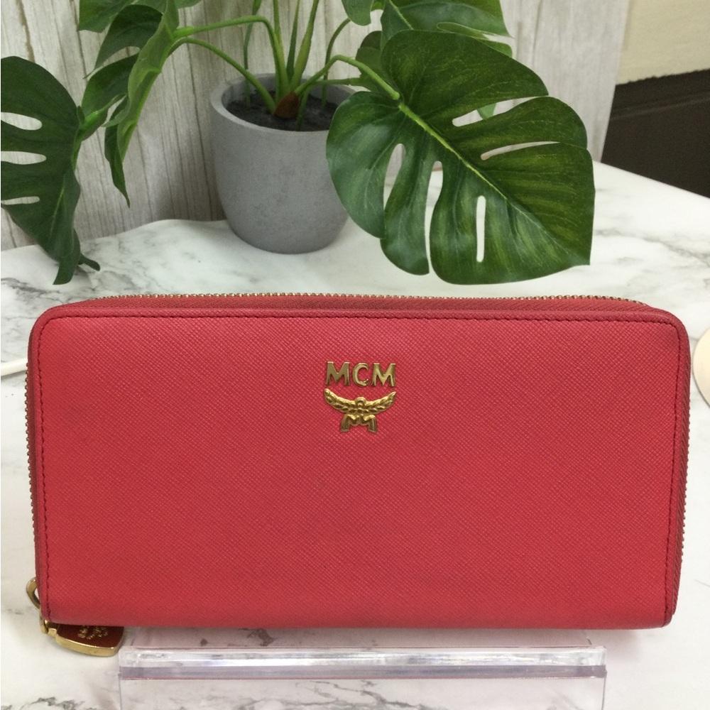 GUC. MCM Coral Zip-Around Leather Wallet